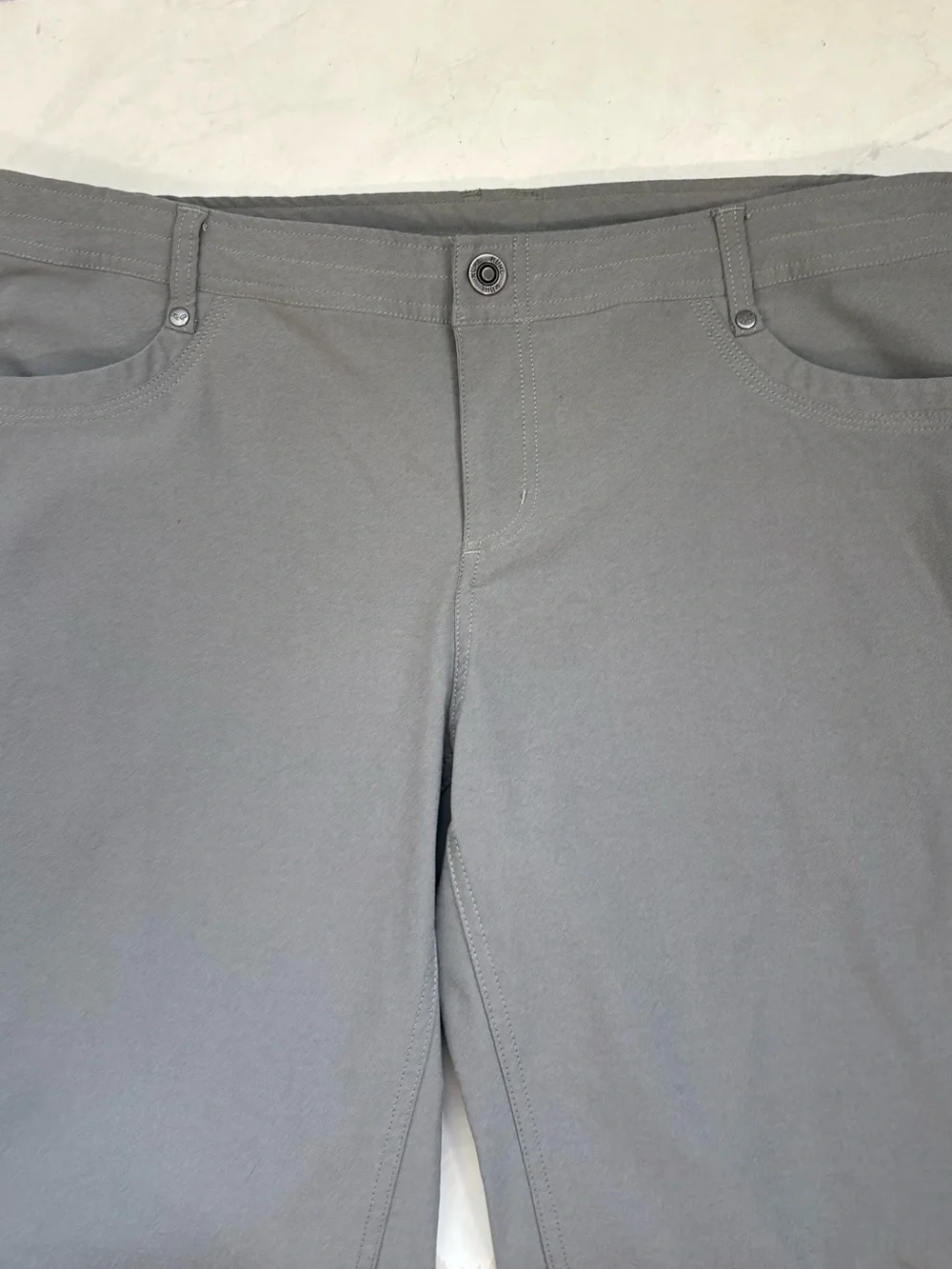KUHL Women’s 16 Gray Trekr Pants Hiking Outdoor Travel Camping Neutral - Picture 3 of 8